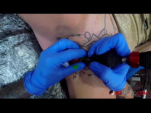 ❤️ Äärimmäisen tatuoitu hottie Sully Savage sai tatuoinnin klitorikseen ❌ Laadukas porno at porn fi.pornado-co.ru ❌